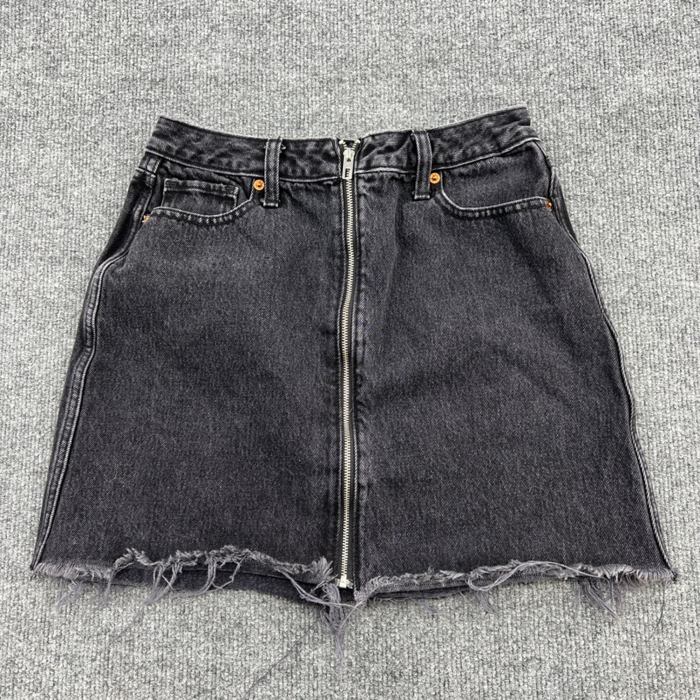 Abercrombie & Fitch Denim Mini Skirt Womens 4 Black Zip 90s Raw Hem Distressed